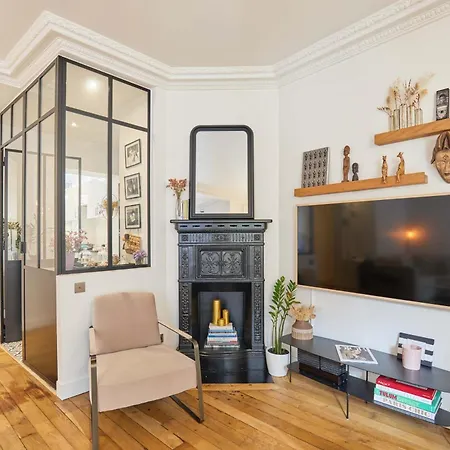 アパート Superb Invalides Eiffel Tower パリ